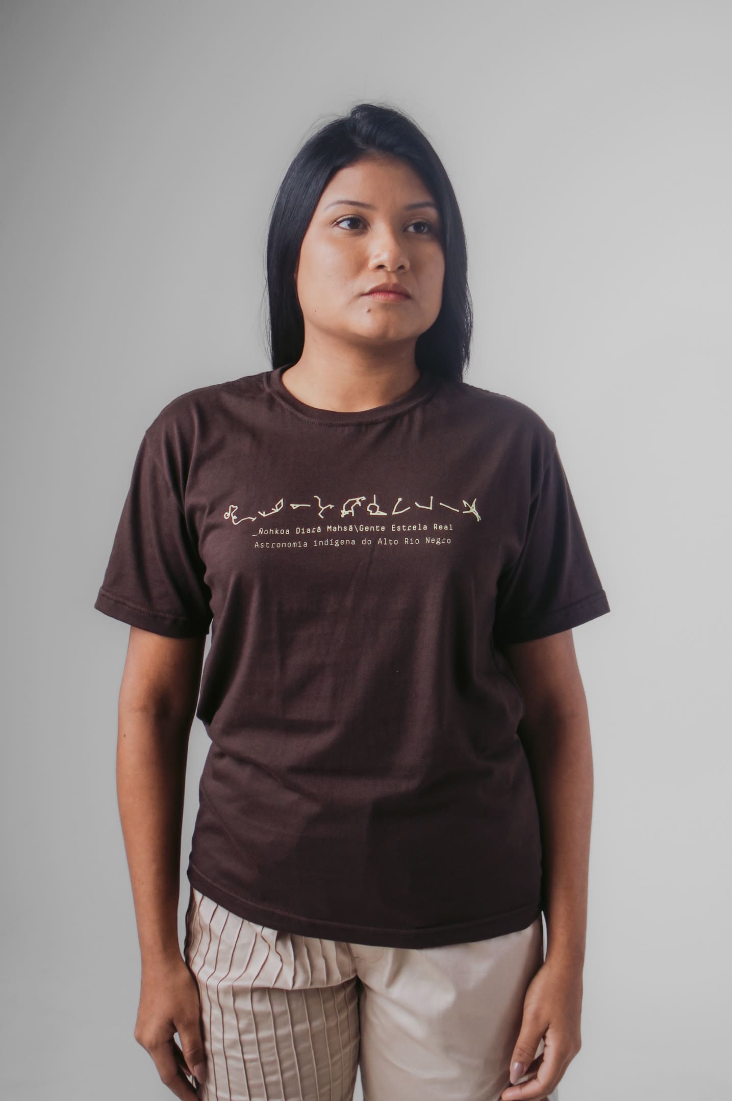 CAMISETA GENTE ESTRELA REAL – MARROM