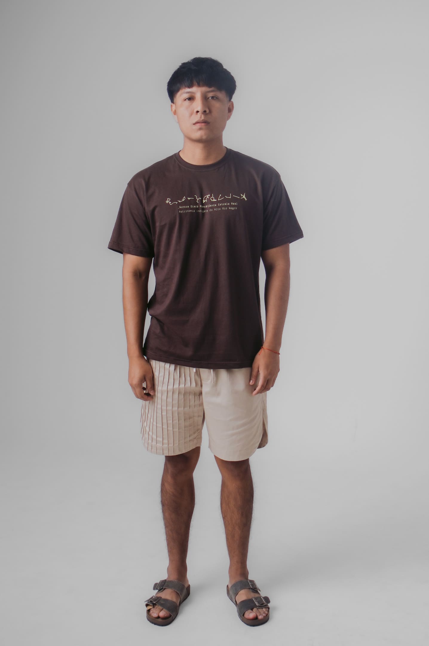 CAMISETA GENTE ESTRELA REAL – MARROM
