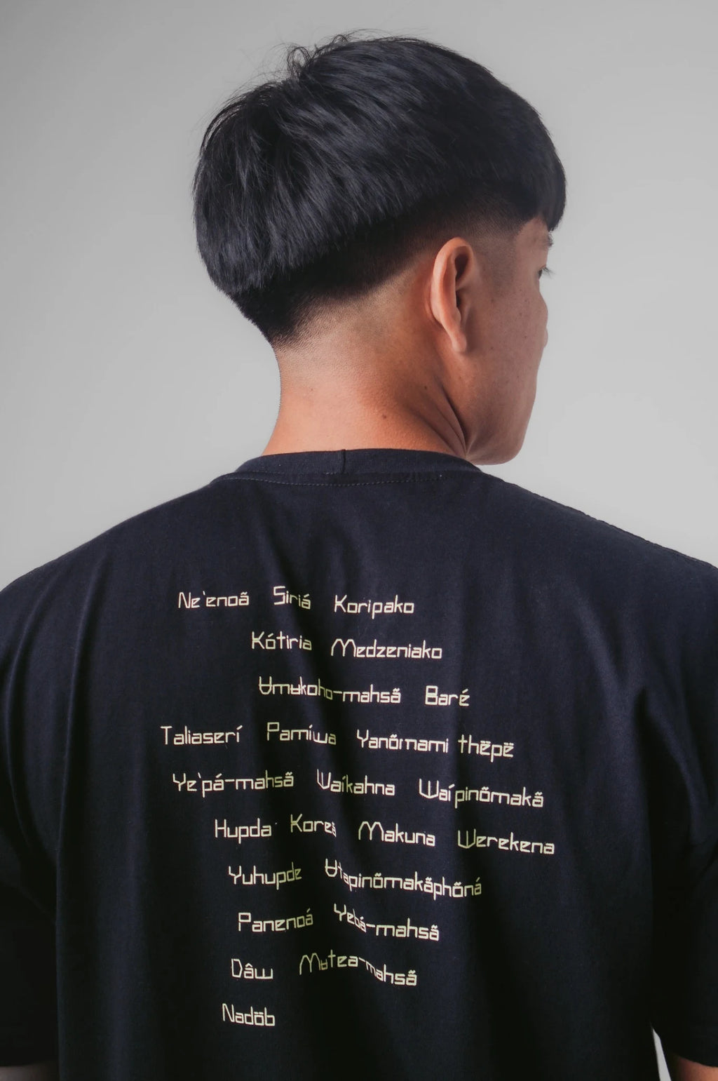 CAMISETA 24 POVOS - PRETO