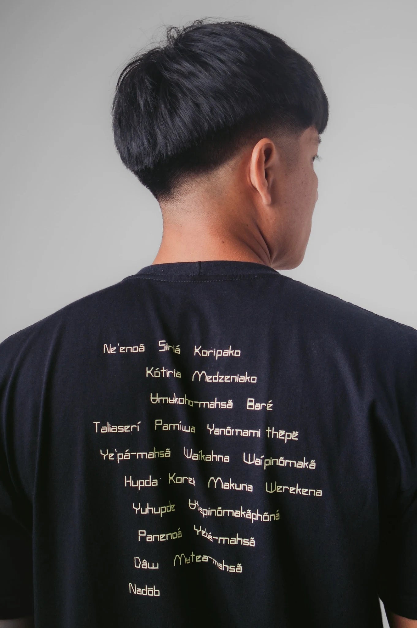 CAMISETA 24 POVOS - PRETO
