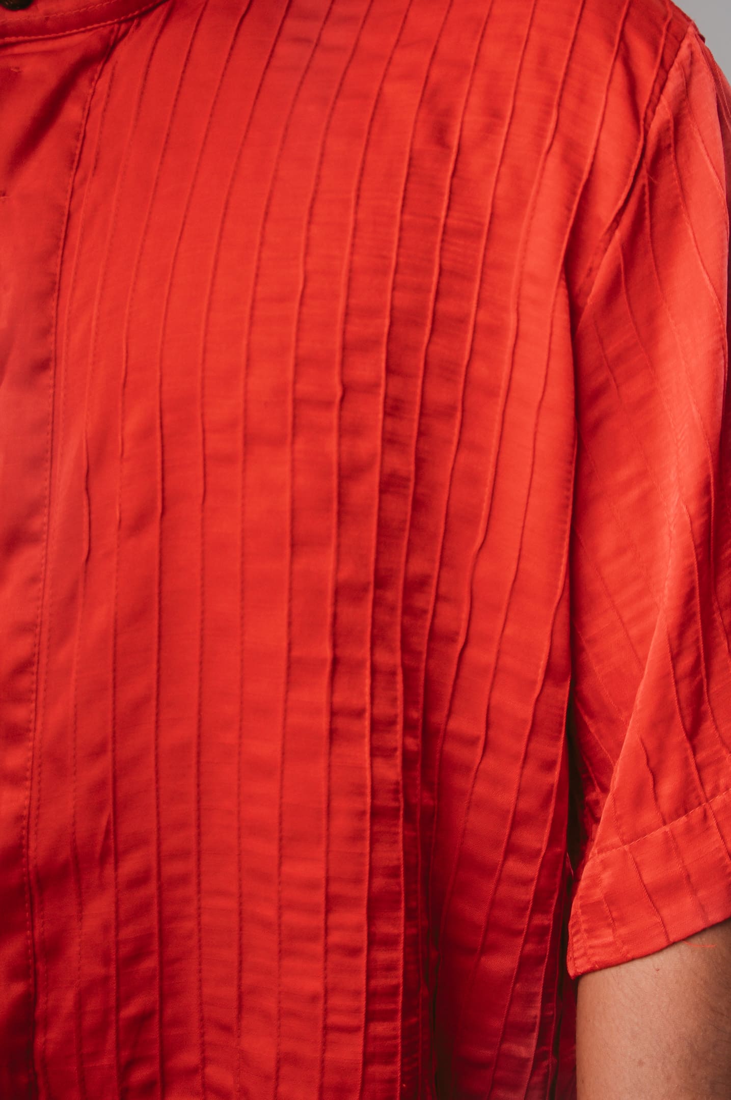 CAMISA CROPPED FOLHA DE CARANÁ - VERMELHA