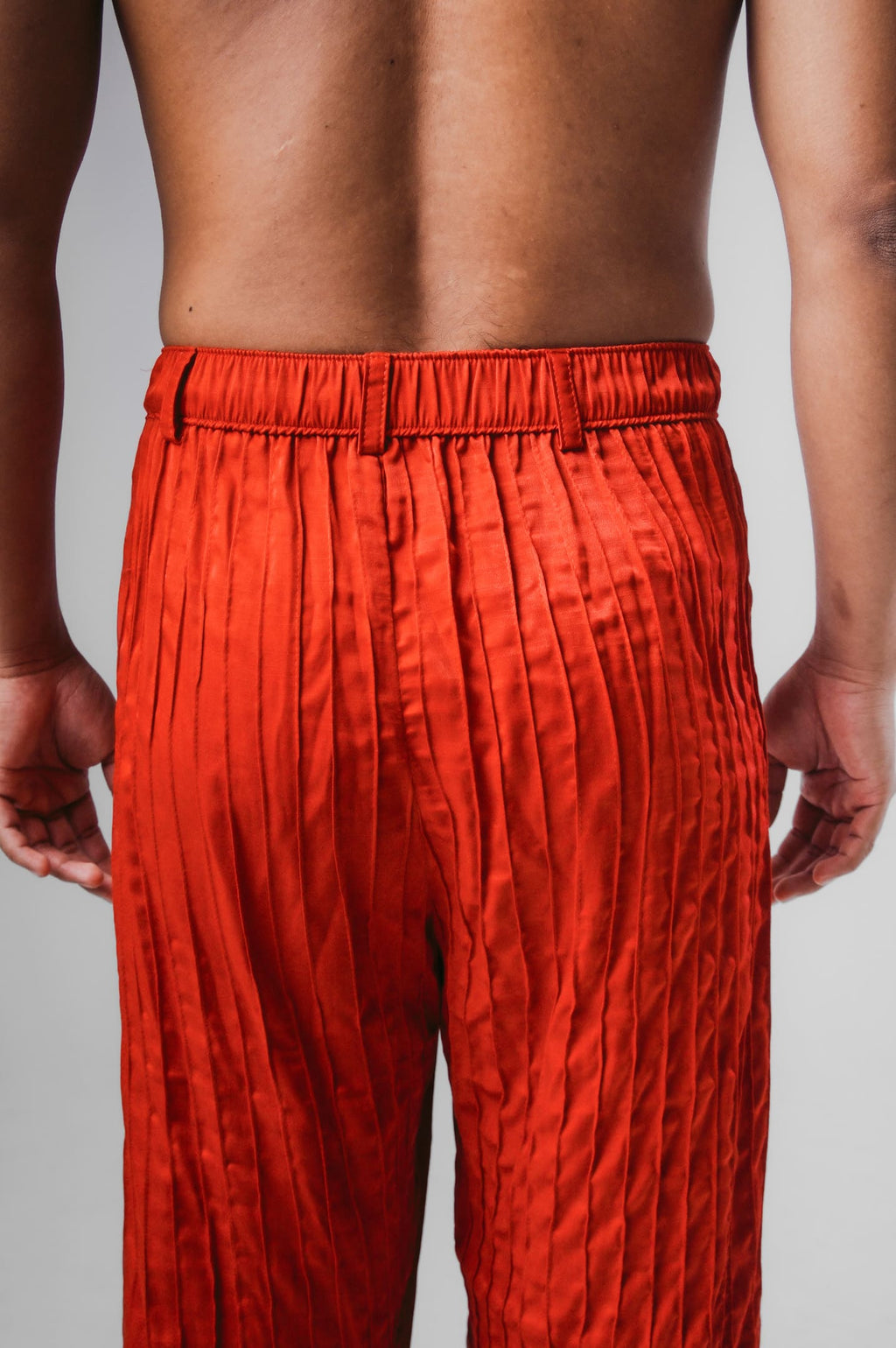 CALÇA RETA FOLHA DE CARANÁ - VERMELHO