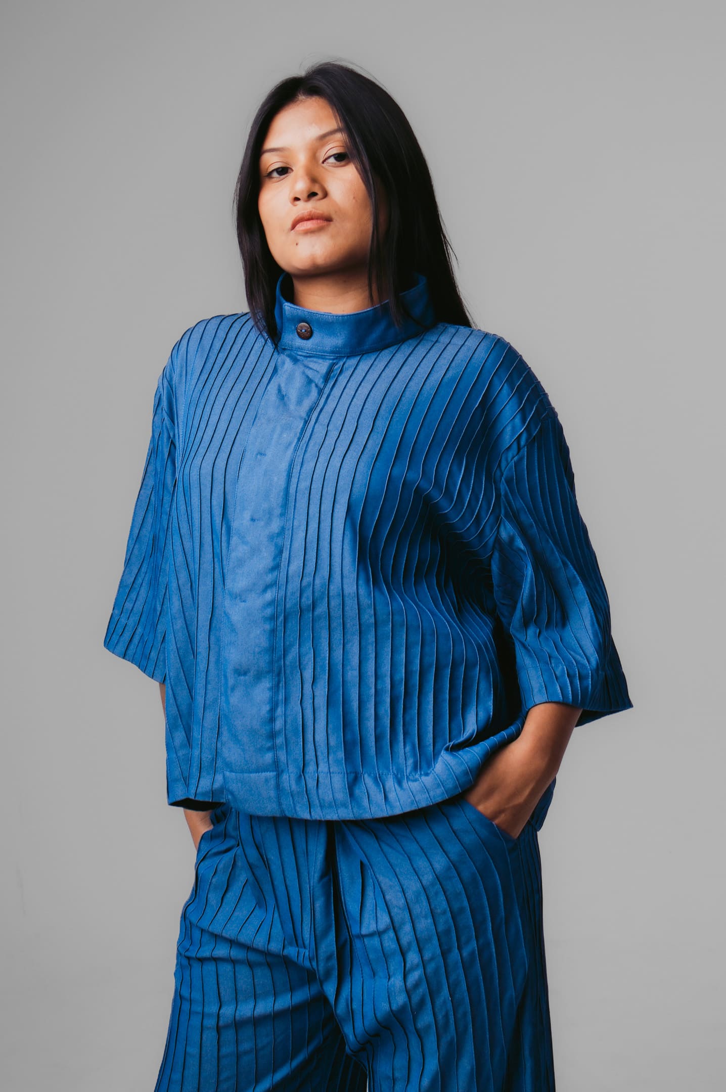 CAMISA CROPPED FOLHA DE CARANÁ - AZUL