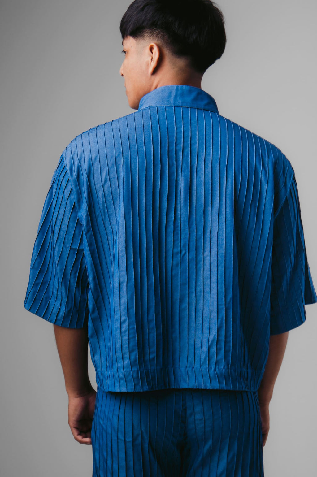 CAMISA CROPPED FOLHA DE CARANÁ - AZUL